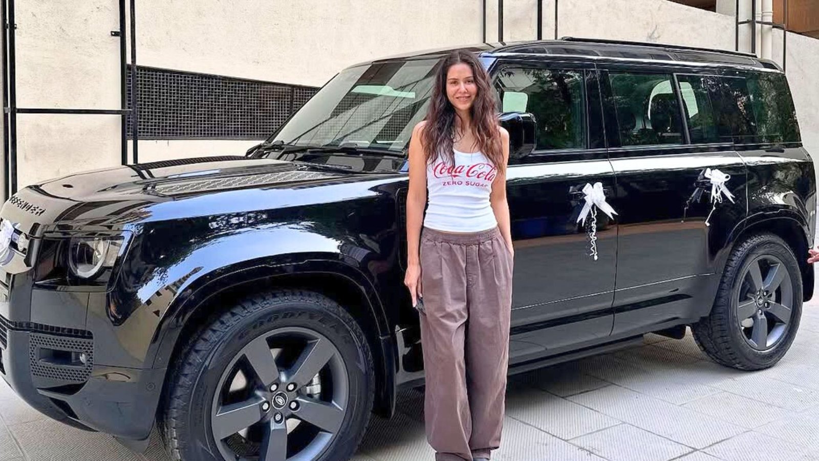 Land rover Defender Delivery takes 10 months is it worth to wait 1 land rover defender