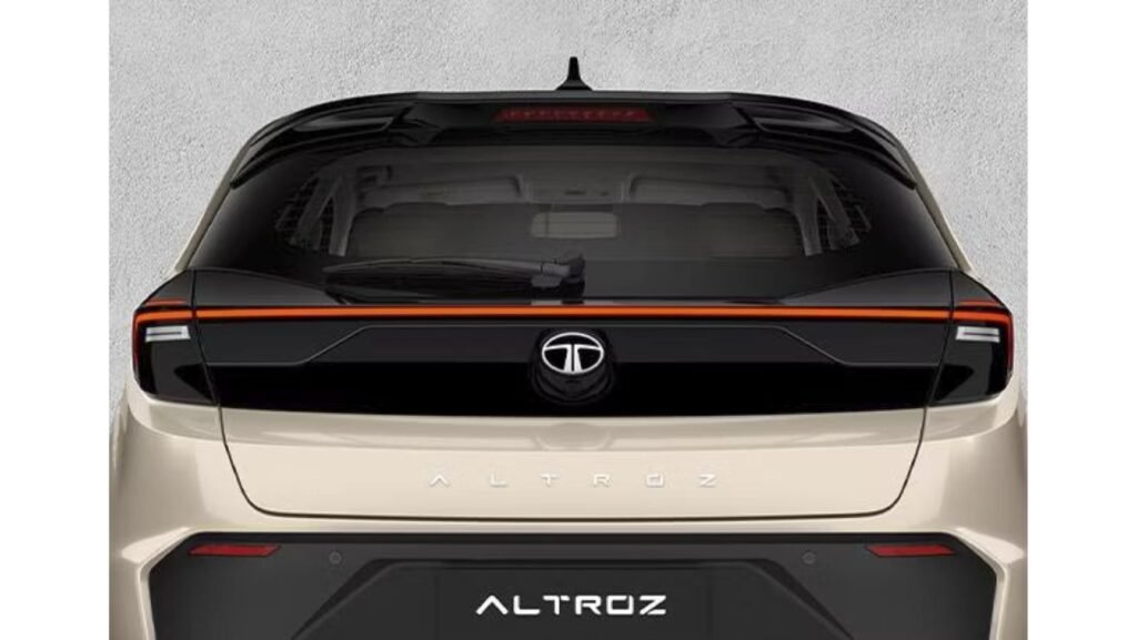 Tata Altroz Facelift Launched in India: A Premium Hatchback Worth Your Money? 4 Tata Altroz Facelift